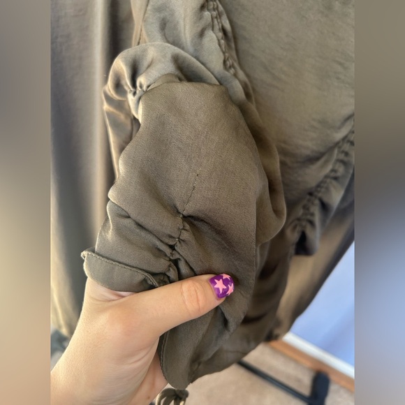 Mable Long Sleeve Milk Maid Top - Picture 5 of 11